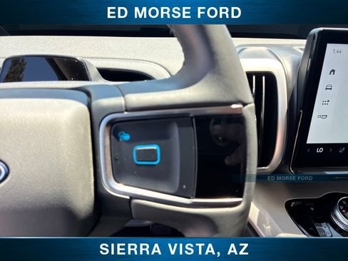 Used 2025 Ford Expedition Active AWD/4WD image 30