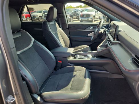 Used 2025 Ford Explorer ST w/ Sun And Sound Package image 30