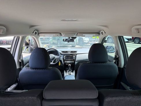 Used 2019 Nissan Rogue S FWD image 30