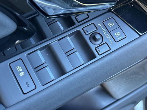 New 2026 Land Rover Range Rover Evoque Dynamic SE image 21