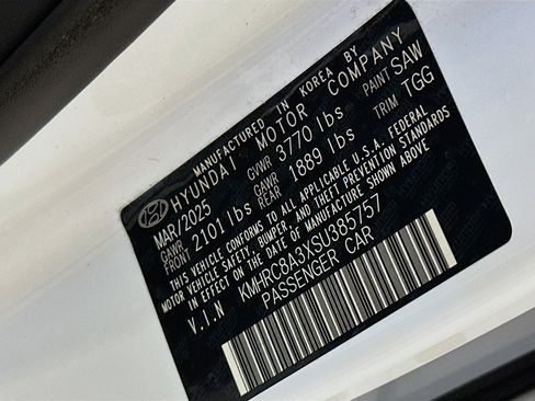 Used 2025 Hyundai Venue SEL image 12