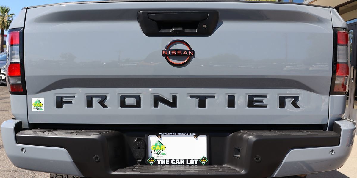 Used 2022 Nissan Frontier Pro-X RWD image 22