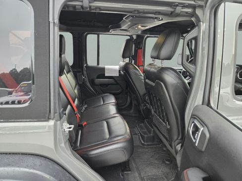 Used 2020 Jeep Wrangler Unlimited Rubicon w/ Quick Order Package 28Y Recon AWD/4WD image 22