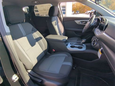 New 2025 Chevrolet Blazer LT w/ Driver Confidence Package image 27