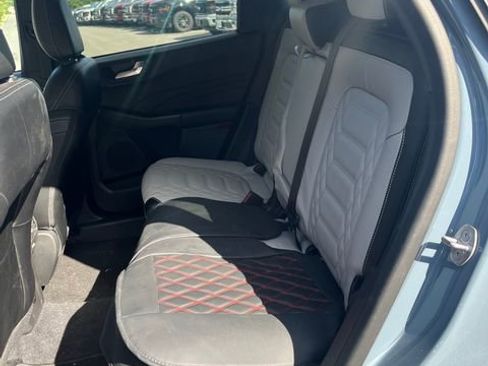Used 2023 Ford Escape SE w/ PHEV Premium Package FWD image 11