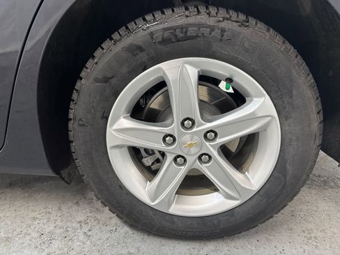 Certified 2022 Chevrolet Malibu LS image 9