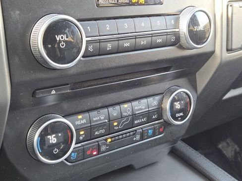 Used 2018 Ford Expedition Max XLT w/ Equipment Group 202A image 26