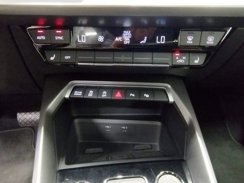 Used 2023 Audi A3 2.0T Premium image 34