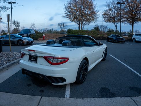 Used 2013 Maserati GranTurismo Sport image 34
