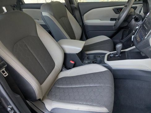 Certified 2025 Subaru Forester AWD/4WD image 23