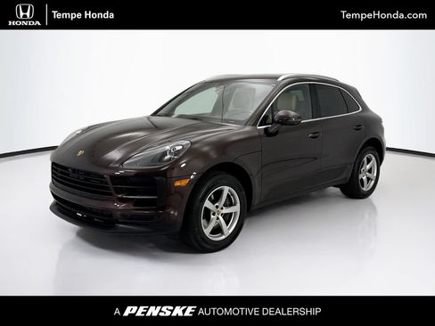 Used 2021 Porsche Macan AWD/4WD image 1