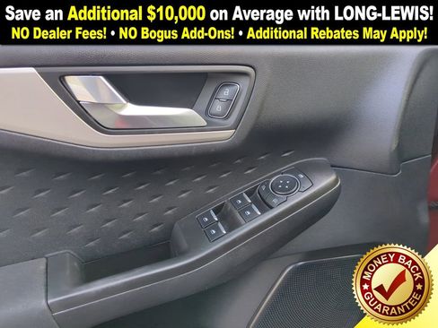 Used 2020 Ford Escape SE image 16