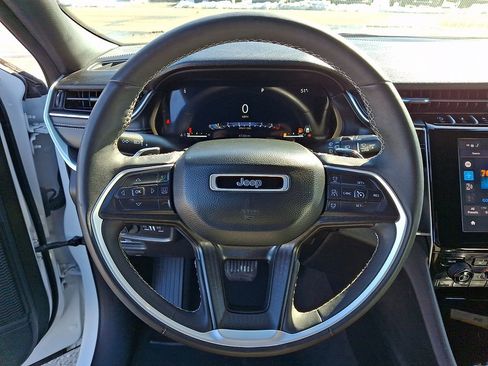 Used 2024 Jeep Grand Cherokee L Laredo AWD/4WD image 26