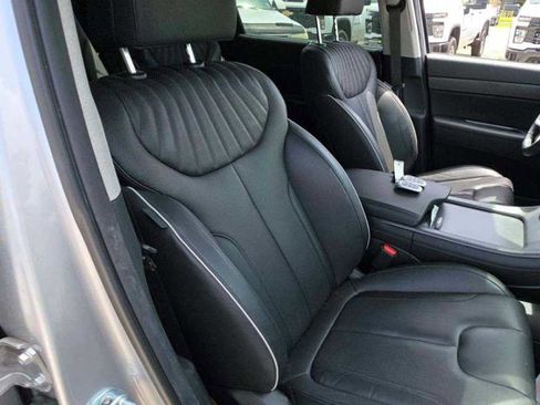 Used 2024 Hyundai Palisade Limited image 10