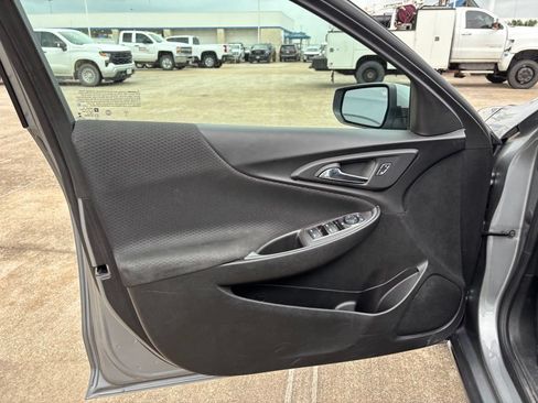 Used 2024 Chevrolet Malibu LT FWD image 10