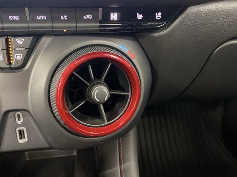 Used 2025 Chevrolet Blazer RS w/ Enhanced Convenience Package image 50