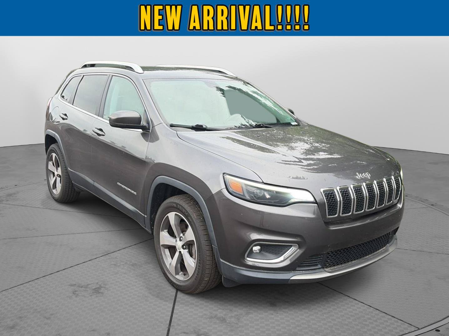 Used 2019 Jeep Cherokee Limited AWD/4WD image 1