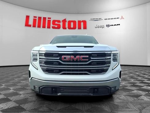 Used 2024 GMC Sierra 1500 SLT image 6
