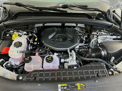 Used 2023 Jeep Grand Cherokee 4WD 4xe w/ Luxury Tech Group II image 36