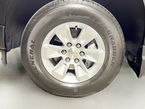 Used 2024 Chevrolet Silverado 1500 W/T w/ WT Value Package RWD image 14