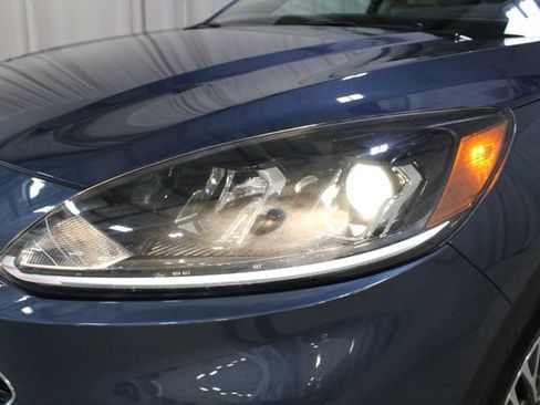 Used 2020 Ford Escape SEL AWD/4WD image 35