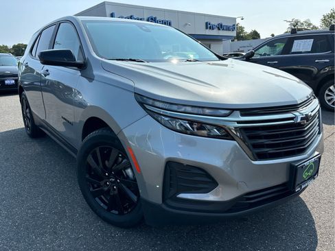 Certified 2024 Chevrolet Equinox LS w/ LS Convenience Package FWD image 30