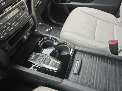Used 2019 Honda Passport Touring image 25