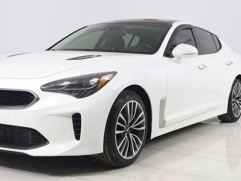 Used 2018 Kia Stinger Premium image 58