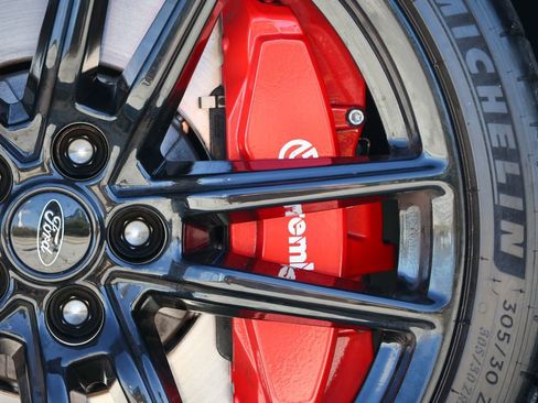 Used 2021 Ford Mustang Shelby GT500 w/ Technology Package image 28