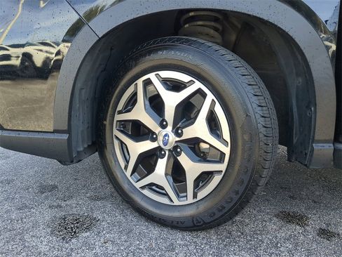 Used 2019 Subaru Forester Premium image 33