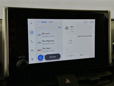 Used 2025 Toyota RAV4 XLE image 7