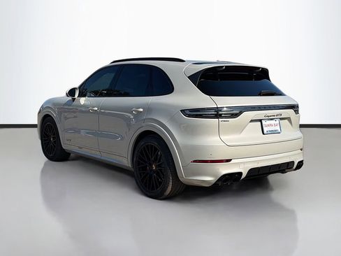 Used 2023 Porsche Cayenne GTS image 5
