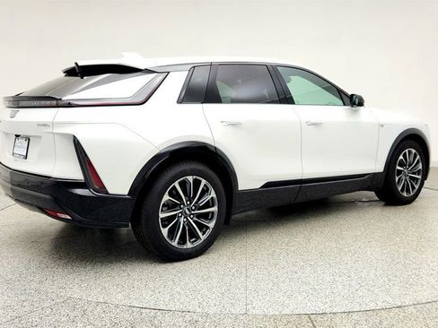 Used 2024 Cadillac Lyriq Sport AWD/4WD image 5