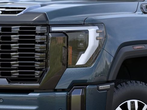 New 2026 GMC Sierra 2500 Denali Ultimate AWD/4WD image 12