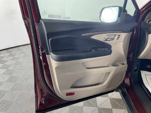 Used 2019 Honda Pilot EX-L image 16