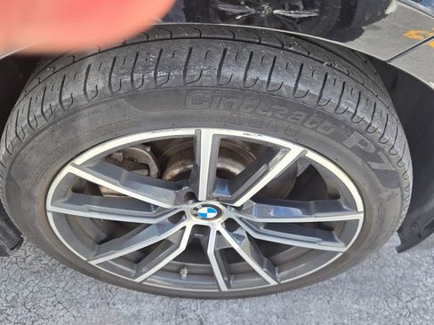 Used 2022 BMW 330i Sedan w/ Driving Assistance Package image 7