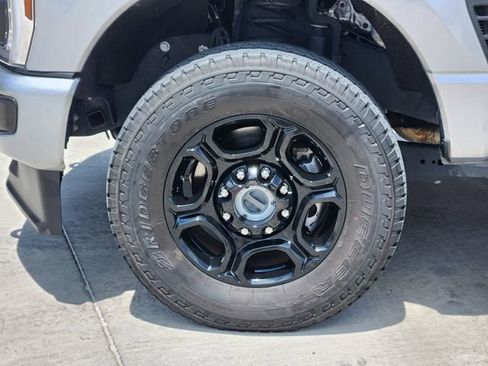 Used 2024 Ford F250 XL w/ STX Appearance Package AWD/4WD image 11