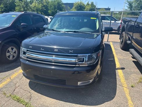 Used 2018 Ford Flex SEL w/ Equipment Group 202A AWD/4WD image 3