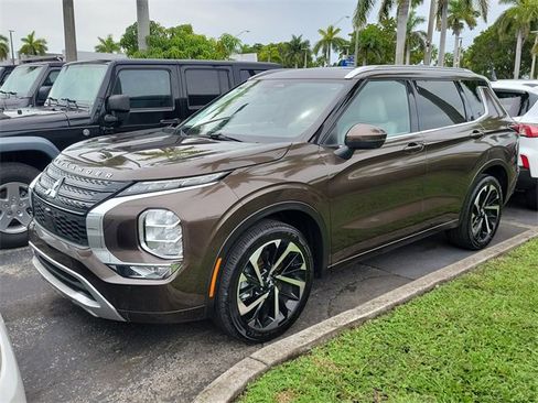 Used 2022 Mitsubishi Outlander SEL image 32