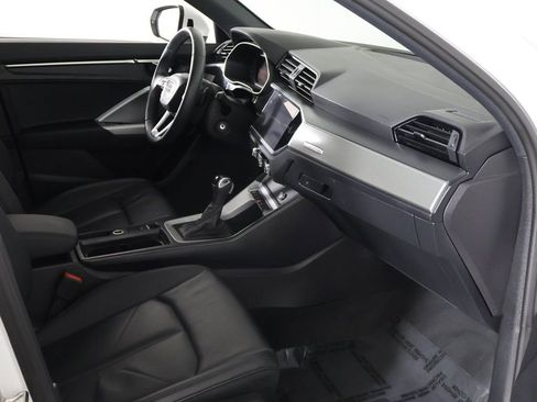 Used 2025 Audi Q3 2.0T Premium image 25