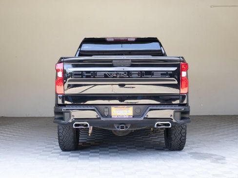 Used 2022 Chevrolet Silverado 1500 LT Trail Boss w/ Safety Package AWD/4WD image 12