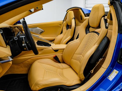 Used 2020 Chevrolet Corvette Stingray 3LT Z51 Performance P w/ 3LT Preferred Equipment Group image 41