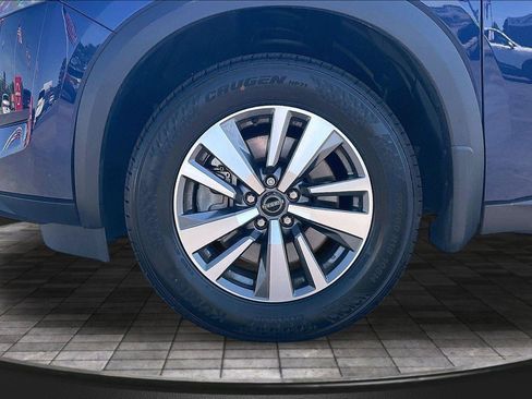 Certified 2024 Nissan Pathfinder SL FWD image 11