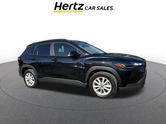 Used 2025 Toyota Corolla Cross LE video 1