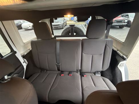 Used 2015 Jeep Wrangler Unlimited Sport w/ Quick Order Package 24S image 22