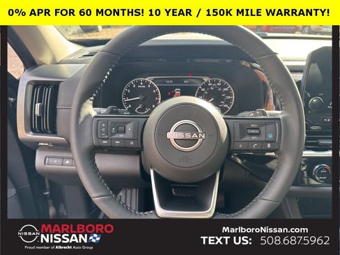 New 2025 Nissan Pathfinder SL image 33