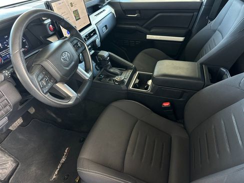 Used 2024 Toyota Tacoma TRD Off-Road AWD/4WD image 9