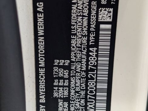 Used 2020 MINI Cooper 4-Door Hardtop w/ Storage Package image 18