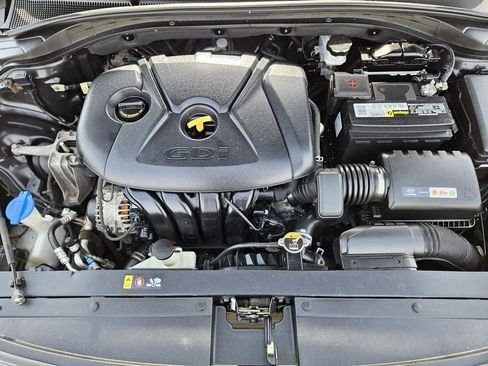 Used 2018 Hyundai Elantra GT FWD image 21