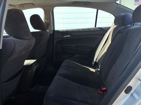 Used 2010 Honda Accord LX-P image 7